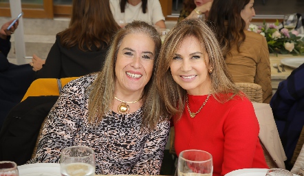  María Elena López y Marisa Contreras.