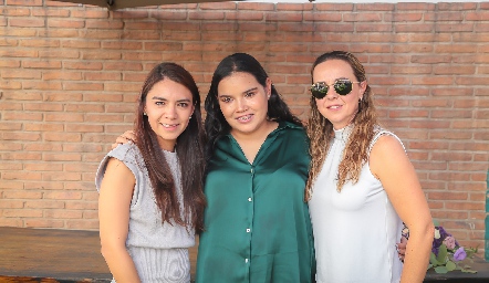  Gladys Castro, Marce Puga y Marcela Alcalde.