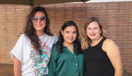  Lola Hermosillo, Marce Puga y Mariana Solis.