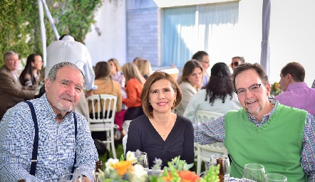  Carlos Abaroa, Mercedes García y Carlos Bárcena.