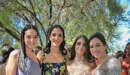  Bárbara Dauajare, Paulina Torres, Paola Gutiérrez y Ana Gaby Dauajare.