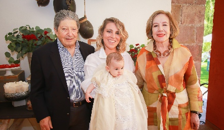  Juan, Ana de la Fuente con Alana y Alicia.