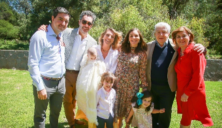  Polo Gómez, Andrés Ibáñez, Ana de la Fuente con Alana y Alejo, Sofía de la Fuente, Lorenza Gómez, Pedro y Maribel.