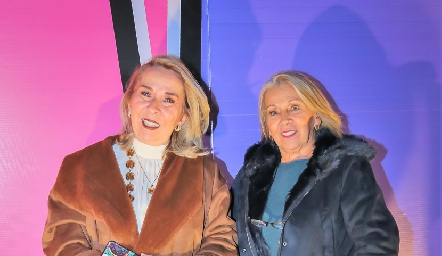  Luz Elena y Ángeles Mézquida.