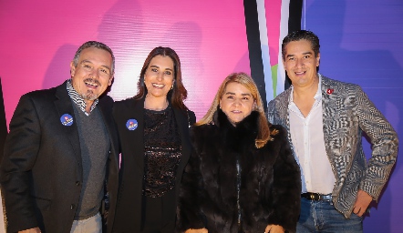  Santiago Villanueva, Pilar Torres, Carmenchu y César Ramos.