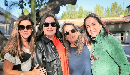 Karina Hernández, Deyanira Cázares, Michell Zarur y Leticia Aguilar.