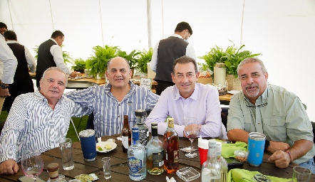  Alejandro Mancilla, Jorge Schekaibán, Polo Córdova y Chavo Espinosa.