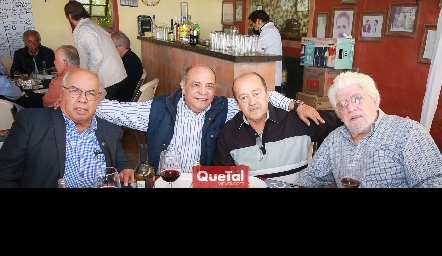  Manolo Guajardo, Amado Rubio, Jorge Tobías y José Luis Medellin.