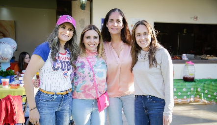  Montse García, Itzel Acosta, Paola Soto y Ely Rentería.