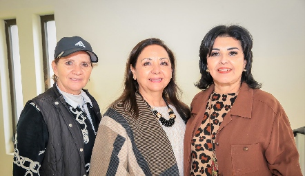  Adela Martínez, Rosalba Martínez y Rocío Dávila.