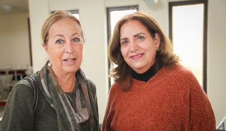  Patricia Villasuso y Martha Acevedo.