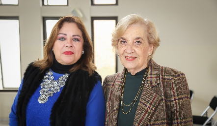  Silvia Esparza y Cristina Cánovas.