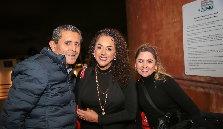  Cesar Espinoza, Mariza Calderón y Jimena Martínez.