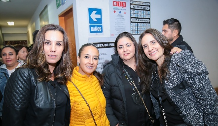  Titis, Ale, Gaby y Johana.