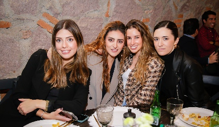  María José Macías, Bere Hinojosa, Ana Paula López y Ana Paula González.