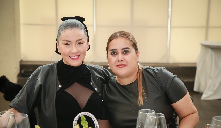  Rebeca Ramírez y Sandra Vázquez.