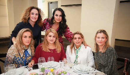  Julieta Morales, Marily Espinosa, Mónica Torres, Carmenchu, Maribel Torres y Francine Coulon.