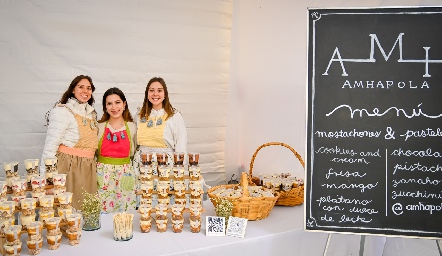  Ana Isabel Morales, Gaby Alba y Alejandra Morales. 