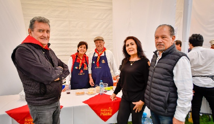  Pancho Castro, Chely Martínez, Oscar Hernández, Ana Fonte y Martin Torres.