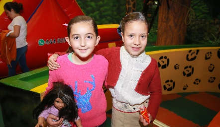  María y Elena.