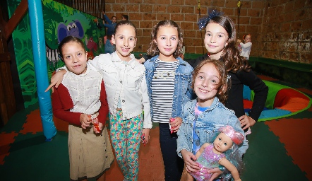  Elena, Fernanda, Elena, Máxima y Andrea.