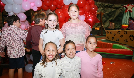  Elena y amigas.