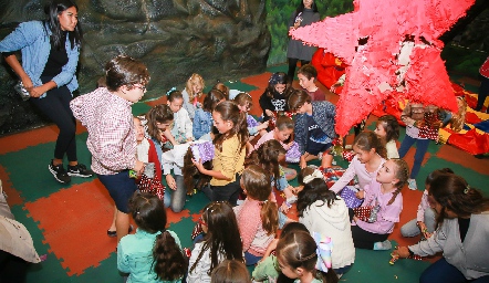  Hora de la piñata.