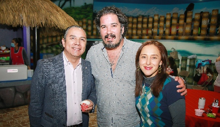  Jaime Villegas, Juan Pablo Meade y Sandra Alderet.