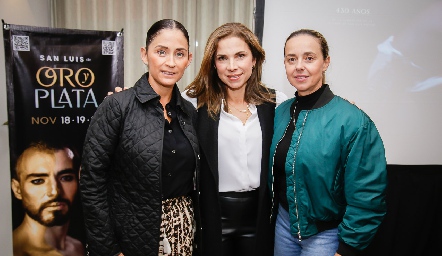  Verónica Conde, Mayra Ortega y Marcela Alcalde.