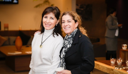  Rosalba Castillo y Laura Nieto.