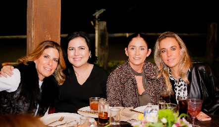  Nelly Esper, Christianne Esper, Verónica Conde y Mónica Torres.