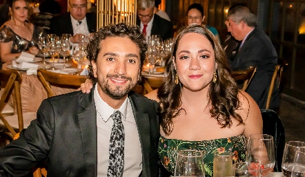  Oscar Safi y Sara Montemayor.