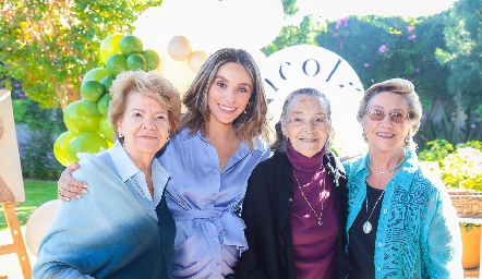  Chayito Díaz de León, Adri de la Maza, Lupita Labastida y Coquena Bárcena.