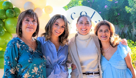  Tere Barrera, Adri de la Maza, Montse Silos y Patricia Silos.