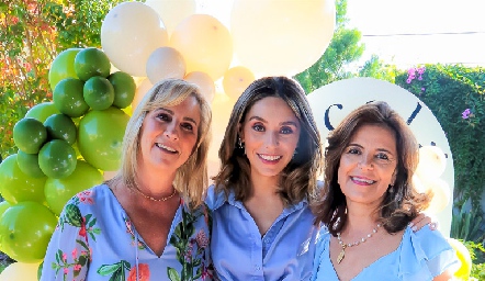  Maru Bárcena, Adri de la Maza y Patricia Silos.