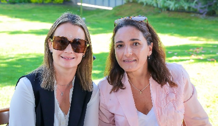  Gaby Artolózaga y María José Abaroa.