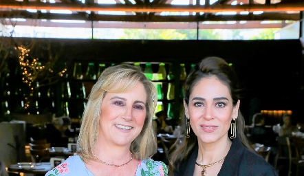  Maru Bárcena y Maribel Lozano.