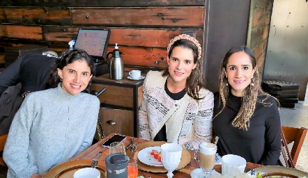  Ale Torres, Jessica Martín Alba y Daniela Mina.