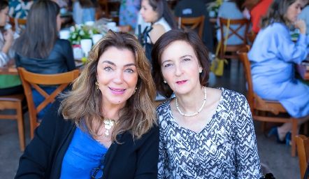  Nuria Lozano y Mari Carmen Bárcena.