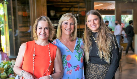 Alejandra Medina, Maru Bárcena y Ana Sofía Solana.