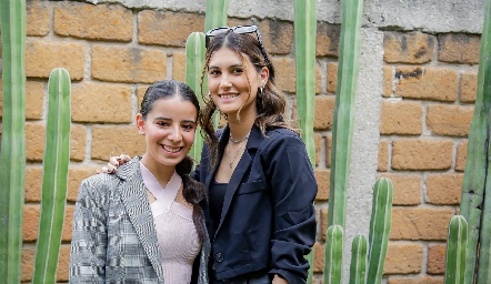  Daniela Navarro y Natalia Gárate.