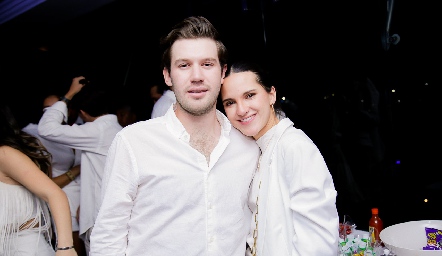  Oscar Mendizábal y Carola García.