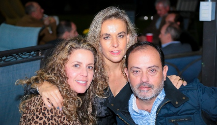  Érika Rodríguez, Mónica Torres y Eduardo Zepeda.