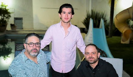  Julián Castro, José Roberto Guevara y Saad Sarquis.