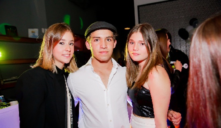  Camila Ocejo, Daniel Carreras y María Paula Díaz.