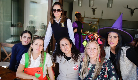  Marine Quinta, Sofía Rueda, Liliana Subiri, Maribel, Ifi Güemes y Paty Soto.