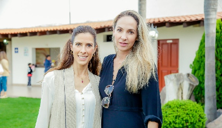 May Chávez y Lila Medina.