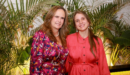  Martha de Leiva y Mariana García.
