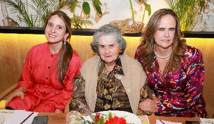  Mariana García, Tita Herrán y Martha de Leiva.