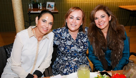  Malú de Morales, Marcela Piña y Elia de Padilla.